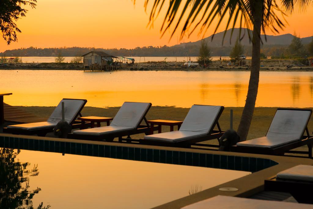 Cyana Resort Wok Tum Εξωτερικό φωτογραφία